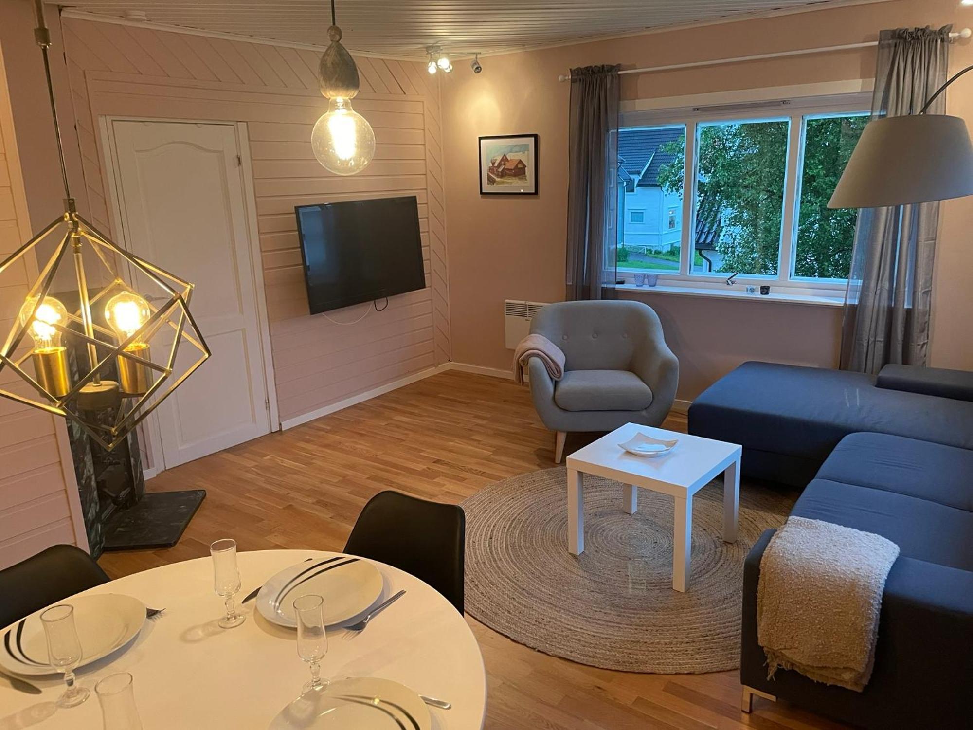 Centrally Located Apartment In Classic Townhouse Tromsø Eksteriør bilde