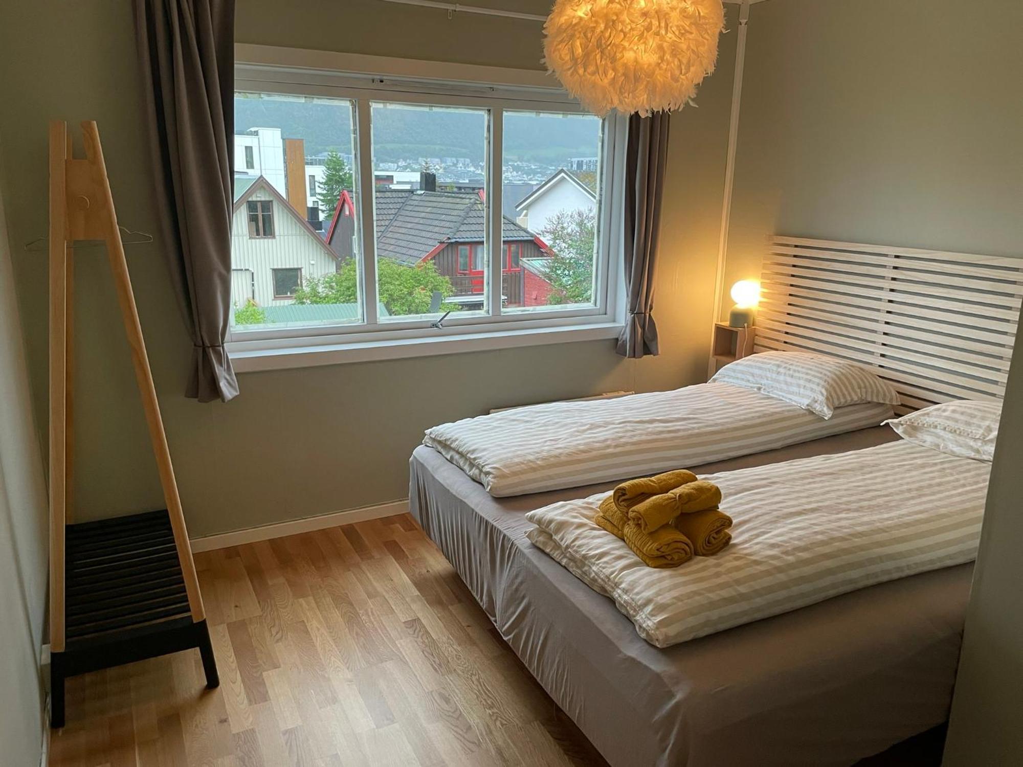 Centrally Located Apartment In Classic Townhouse Tromsø Eksteriør bilde