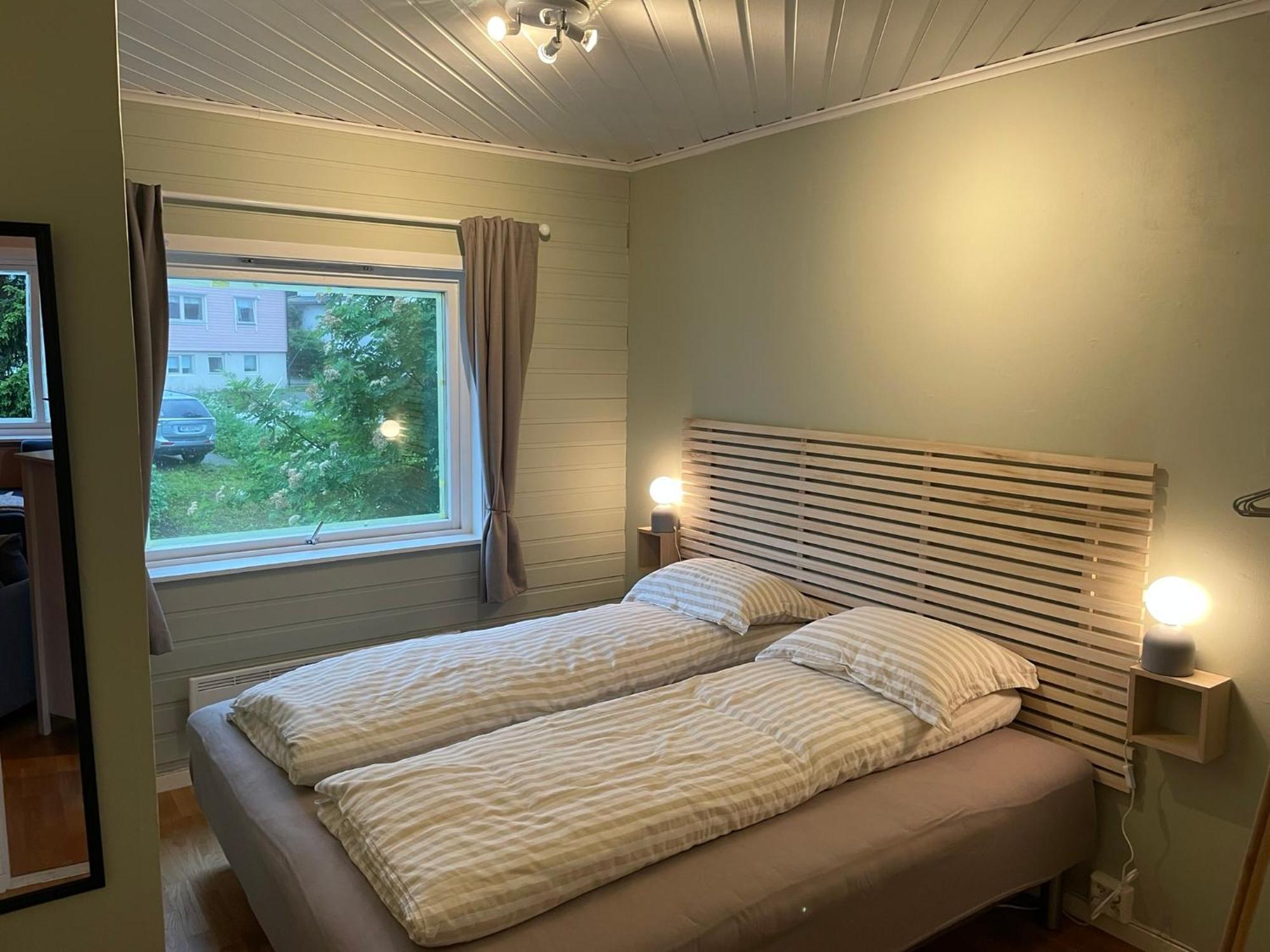 Centrally Located Apartment In Classic Townhouse Tromsø Eksteriør bilde
